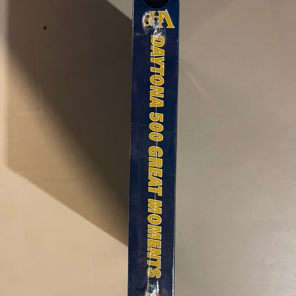 Daytona 500 Great Moments VHS - Picture 3 of 3
